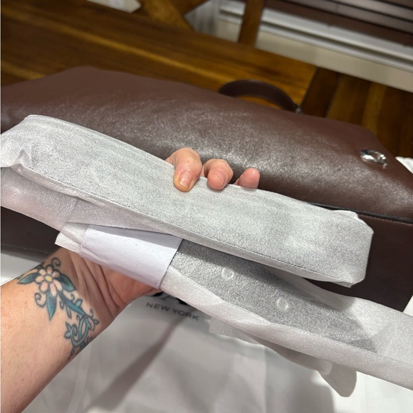 Coach Juliette 43 - Picture 6 of 14